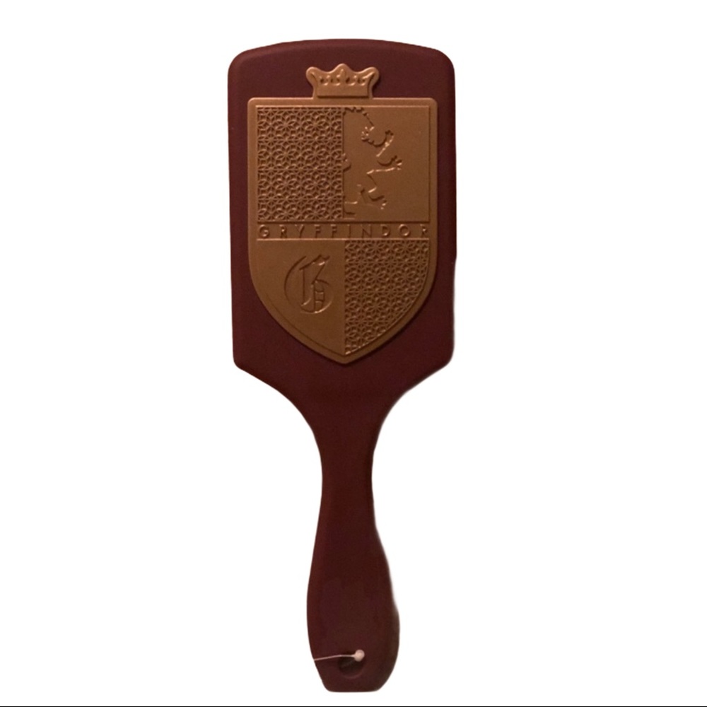 Harry Potter Gryffindor Hogwarts Paddle Hairbrush - Picture 2 of 4